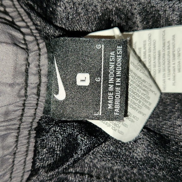 Nike Swim Shorts - Picture 2 of 5